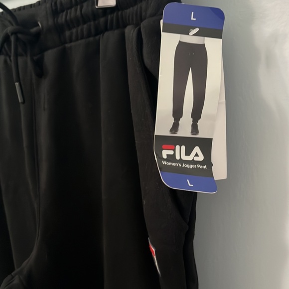 Fila Women’s Jogger Pant - Picture 3 of 5